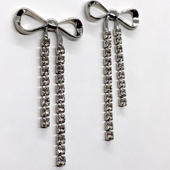 NEW Silver Bow Rhinestone Earrings - Picture 7 of 9